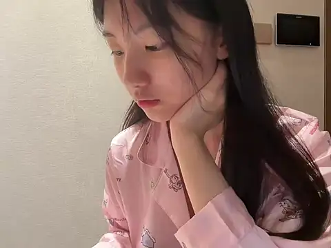 Snapshot of miumikkkki chatting on July 2026 11:25:02 AM miumikkkki online show from July 2026 11:25:02 AM