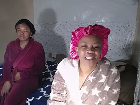Snapshot of EssenceChubby chatting on July 2026 12:13:01 AM EssenceChubby online show from July 2026 12:13:01 AM