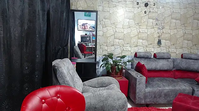 Snapshot of Almaluna chatting on July 2026 03:05:02 PM Almaluna online show from July 2026 03:05:02 PM