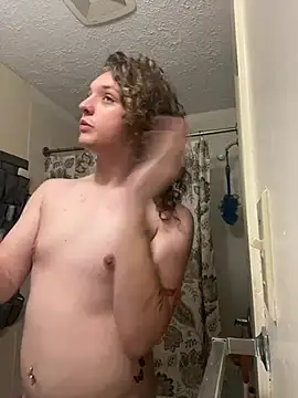 Snapshot of twinkytrina chatting on July 2026 12:04:02 AM twinkytrina online show from July 2026 12:04:02 AM