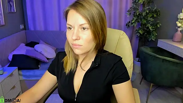 Snapshot of Kira_Miragee chatting on July 2026 01:20:02 AM Kira Miragee online show from July 2026 01:20:02 AM