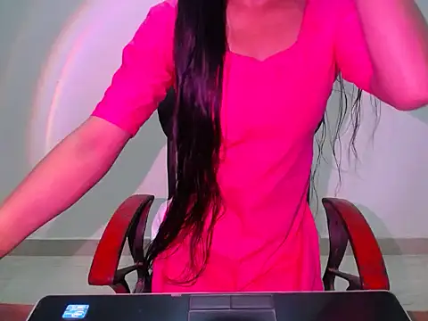 Snapshot of Hotty_green chatting on July 2026 04:30:01 AM Hotty green online show from July 2026 04:30:01 AM