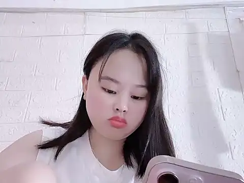 Snapshot of Minee99 chatting on July 2026 07:11:02 AM Minee99 online show from July 2026 07:11:02 AM