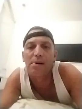 Snapshot of ilmisteroneragazzato chatting on August 2026 06:21:01 PM ilmisteroneragazzato online show from August 2026 06:21:01 PM