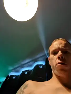 Leicesterlad09 online show from July 2026 11:35:01 AM