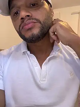 Snapshot of alevieira chatting on July 2026 10:25:02 PM alevieira online show from July 2026 10:25:02 PM