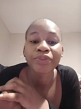 Snapshot of CherryAura chatting on July 2026 01:52:01 AM CherryAura online show from July 2026 01:52:01 AM