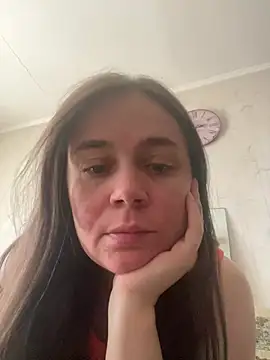 Snapshot of Erin92 chatting on July 2026 01:15:01 PM Erin92 online show from July 2026 01:15:01 PM