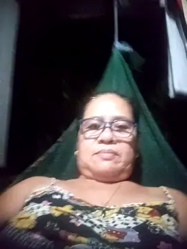 Snapshot of che_merly20 chatting on July 2026 07:35:01 PM che merly20 online show from July 2026 07:35:01 PM
