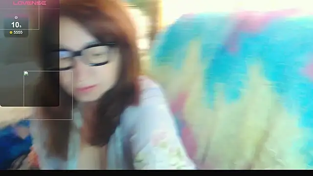 Snapshot of FlirtatiousMegan chatting on June 2026 04:07:02 AM FlirtatiousMegan online show from June 2026 04:07:02 AM