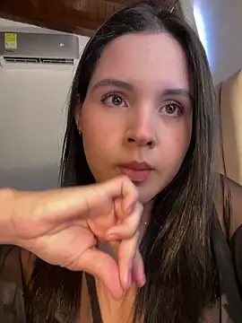 Snapshot of IvyValentine chatting on February 2025 05:20:02 PM IvyValentine online show from February 2025 05:20:02 PM