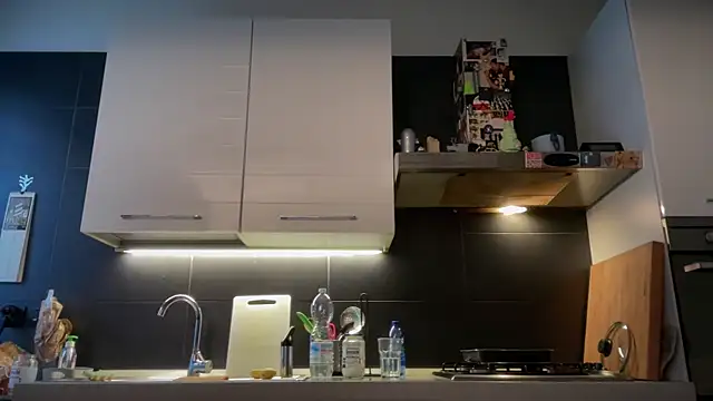 theitalianbear online show from December 2024 06:56:02 AM