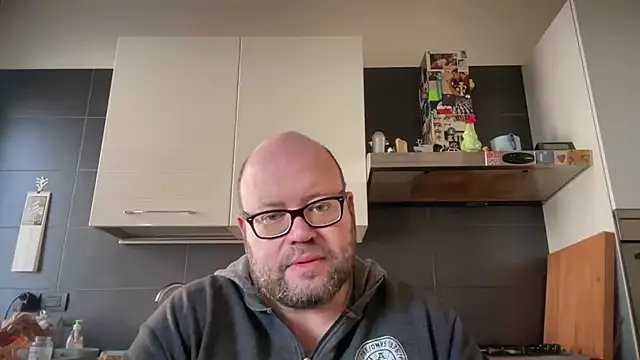 theitalianbear online show from December 2024 11:24:01 AM