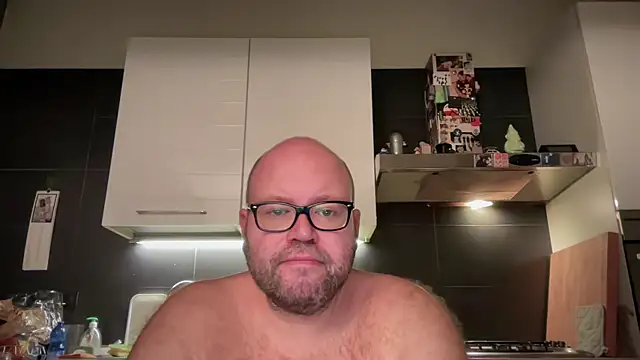 theitalianbear online show from September 2025 08:42:01 PM