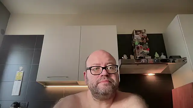 theitalianbear online show from June 2026 05:00:01 AM