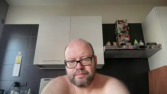 Snapshot of theitalianbear chatting on June 2026 05:31:02 AM theitalianbear online show from June 2026 05:31:02 AM
