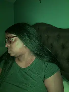Snapshot of Goddessjulhmaple chatting on July 2026 09:05:01 AM Goddessjulhmaple online show from July 2026 09:05:01 AM