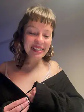 Snapshot of its_miel chatting on July 2026 03:13:01 AM its miel online show from July 2026 03:13:01 AM