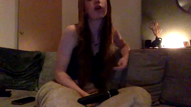 itsyourqueen online show from August 2026 09:28:02 PM