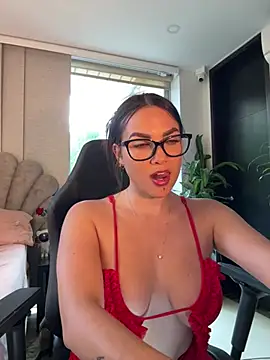 HannaBeckett online show from April 2026 06:19:02 PM