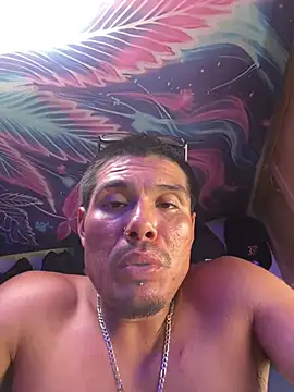OmarSalasxh33 online show from August 2026 11:25:01 PM