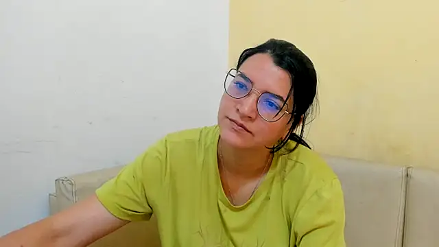 Snapshot of MARILYN_GARCIA chatting on May 2026 04:04:02 PM MARILYN GARCIA online show from May 2026 04:04:02 PM