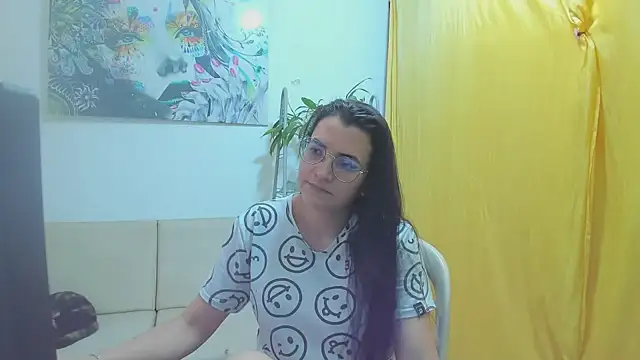 Snapshot of MARILYN_GARCIA chatting on July 2026 09:28:02 PM MARILYN GARCIA online show from July 2026 09:28:02 PM