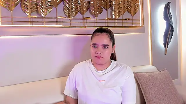 Snapshot of saharawalker_ chatting on August 2026 12:18:02 PM saharawalker online show from August 2026 12:18:02 PM