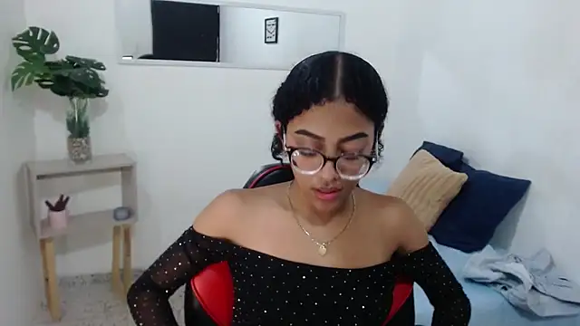 Snapshot of Megan_Fierce chatting on August 2026 04:20:03 PM Megan Fierce online show from August 2026 04:20:03 PM
