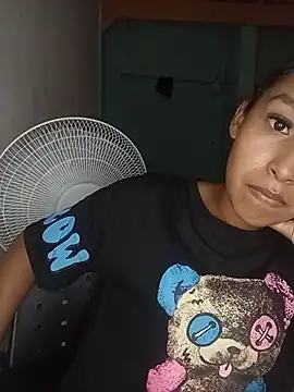 Snapshot of bella_chocolate chatting on August 2026 03:08:02 AM bella chocolate online show from August 2026 03:08:02 AM