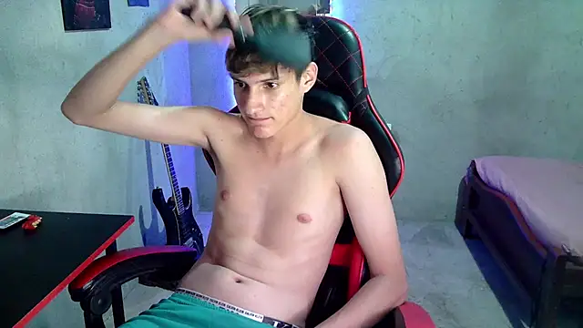 Snapshot of flaquito_junior chatting on August 2026 03:10:01 AM flaquito junior online show from August 2026 03:10:01 AM