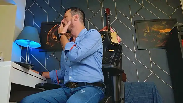 ChrisKox online show from October 2025 05:46:02 PM