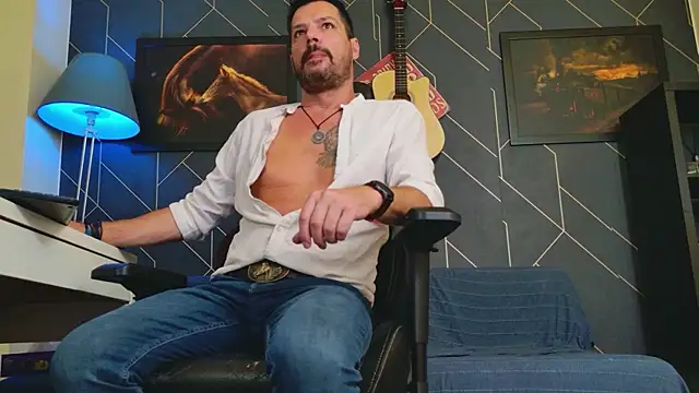 ChrisKox online show from October 2025 01:56:02 PM