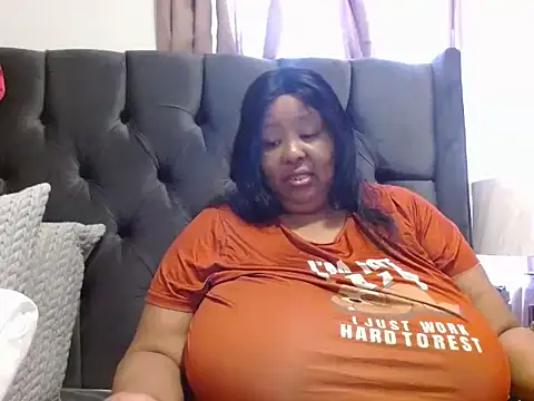 Snapshot of nancy111 chatting on February 2025 02:46:01 PM nancy111 online show from February 2025 02:46:01 PM