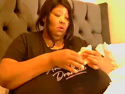 nancy111 online show from October 2025 02:45:02 PM