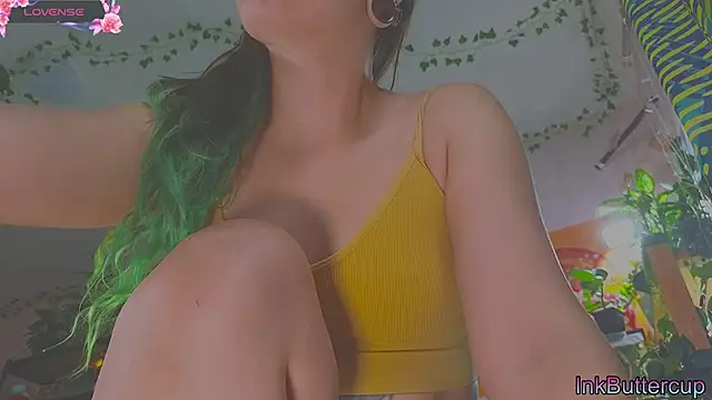 Dead Butterfly online show from September 2025 03:45:02 AM