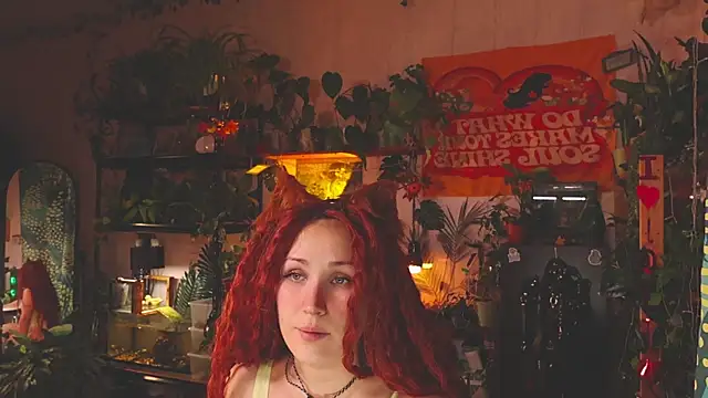 Dead Butterfly online show from November 2025 03:39:01 AM