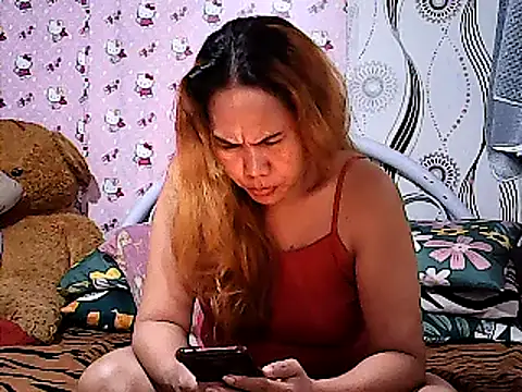Snapshot of lovely-asian chatting on February 2025 07:40:01 AM lovely-asian online show from February 2025 07:40:01 AM