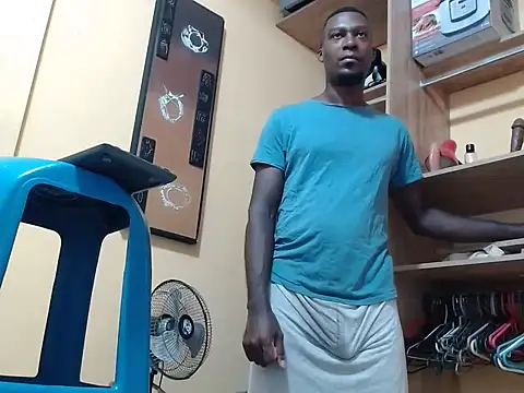 Snapshot of kurtbigcock chatting on September 2025 01:03:01 PM kurtbigcock online show from September 2025 01:03:01 PM