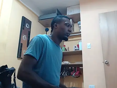 Snapshot of kurtbigcock chatting on October 2025 05:53:01 PM kurtbigcock online show from October 2025 05:53:01 PM