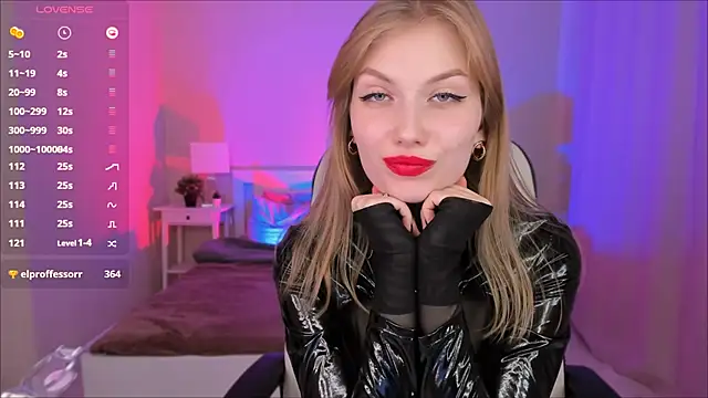 DakotaMabs online show from December 2024 12:49:01 PM