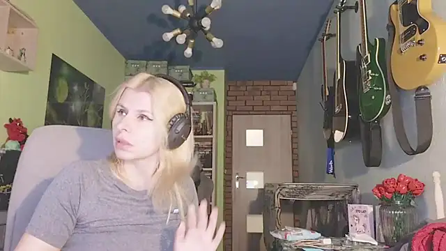 karmija online show from December 2024 09:55:01 PM