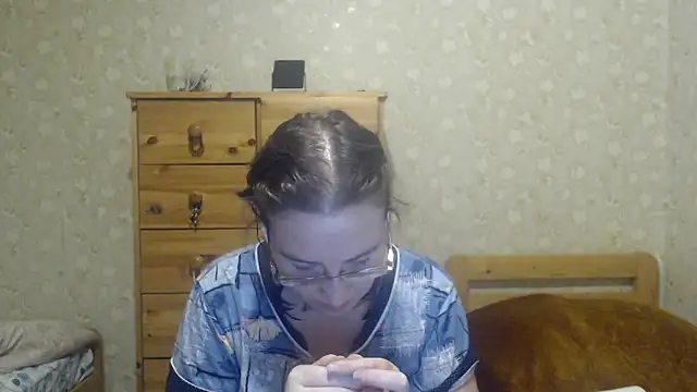 Smart Rose online show from February 2025 01:30:02 AM