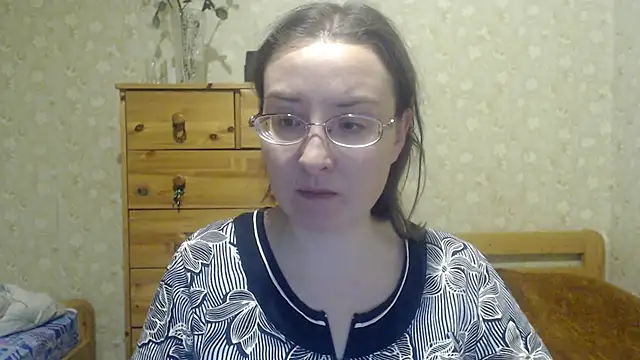 Smart Rose online show from February 2025 09:40:01 PM