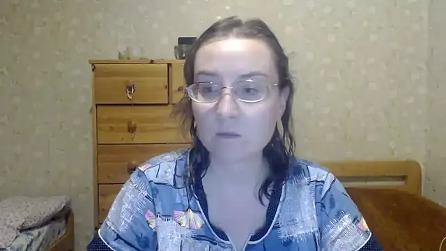 Smart Rose online show from March 2025 10:02:02 PM