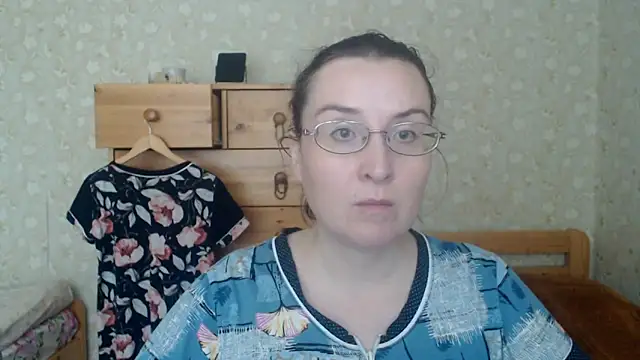 Smart Rose online show from November 2025 11:01:02 AM