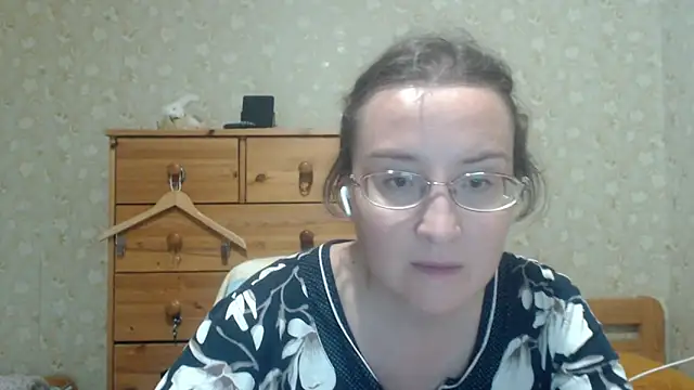 Smart Rose online show from May 2026 06:09:01 PM