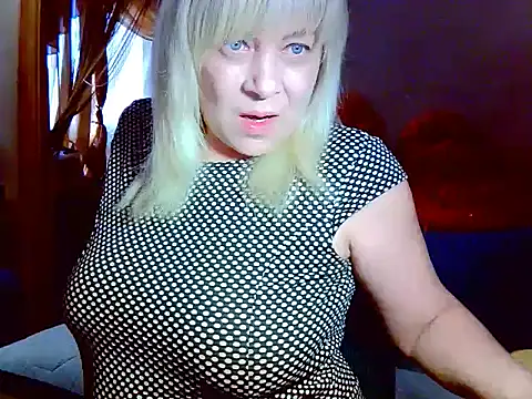 AgoniA7 online show from April 2026 03:28:02 PM