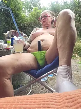 Snapshot of MucMilf59 chatting on June 2026 02:33:01 PM MucMilf59 online show from June 2026 02:33:01 PM