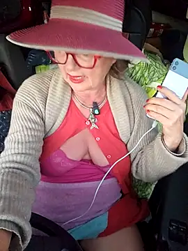 Snapshot of MucMilf59 chatting on June 2026 08:13:02 PM MucMilf59 online show from June 2026 08:13:02 PM